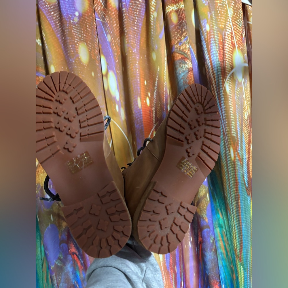 Silent D lace boots ✨ - Picture 7 of 8